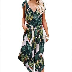 Tropical print romper by Belongsci size S